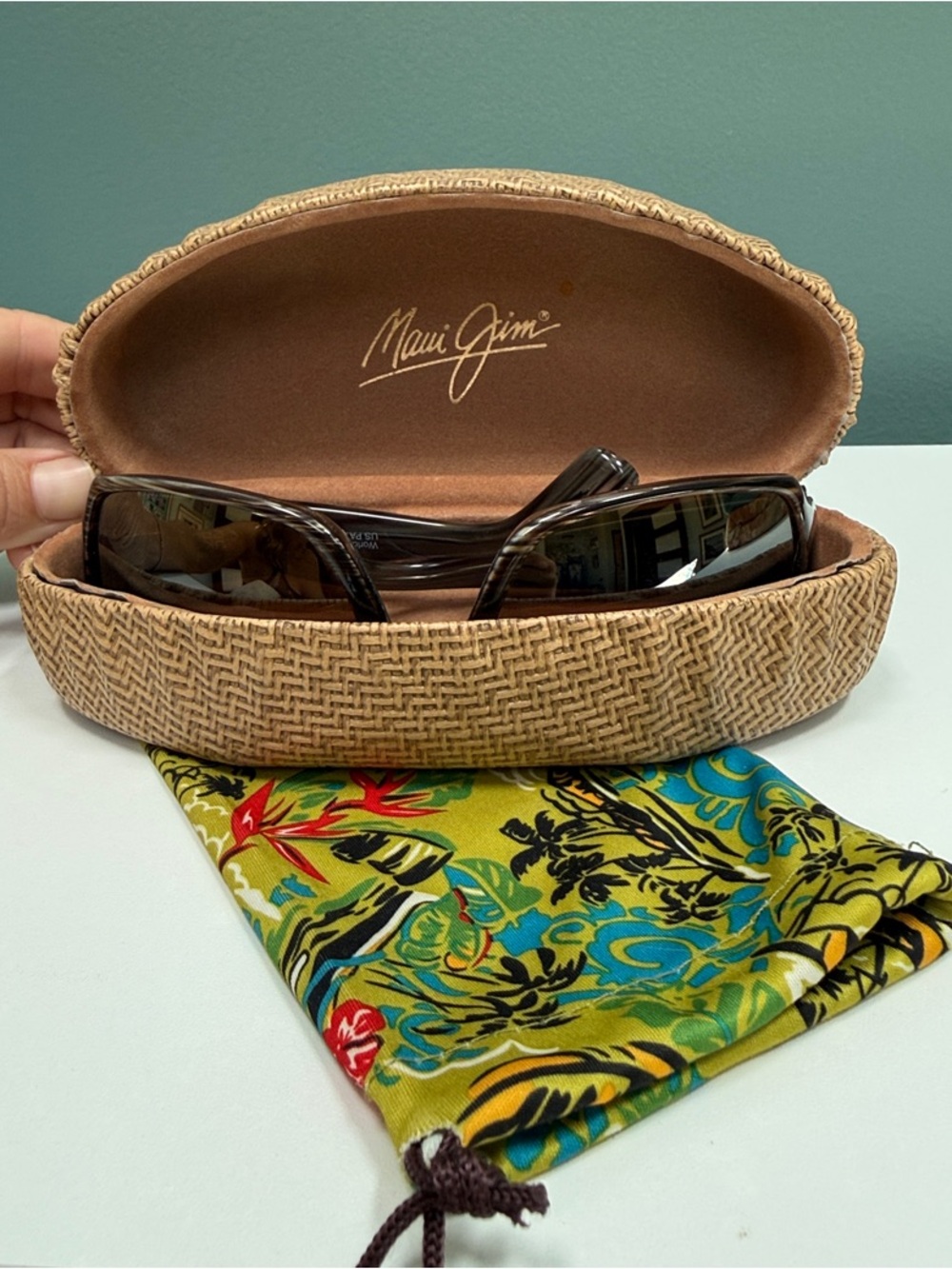 Maui Jim World Cup chocolate fade striped frame and polarized lenses - Picture 12 of 12